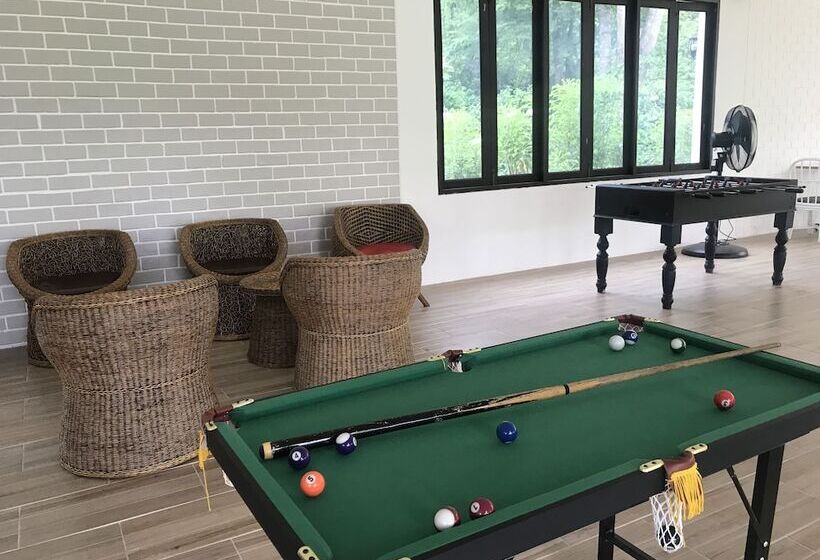 Hotel Hi  Scene Resort