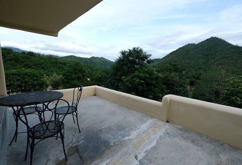 Hotel Hi  Scene Resort