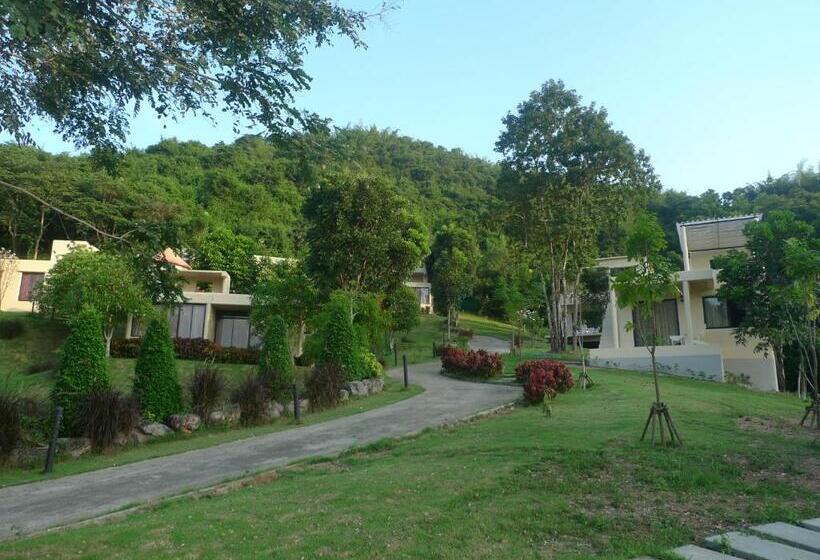 Hotel Hi  Scene Resort