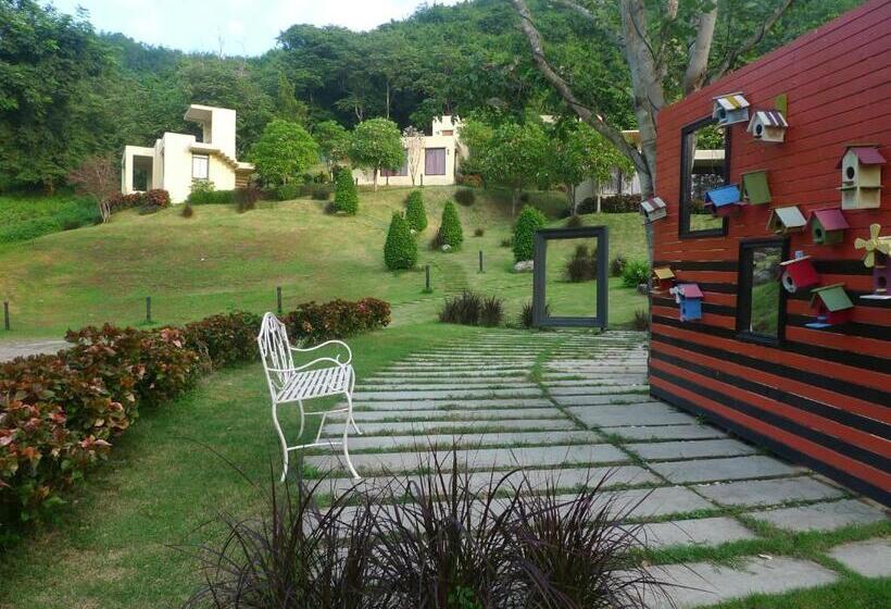 Hotel Hi  Scene Resort