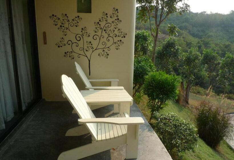 Hotel Hi  Scene Resort