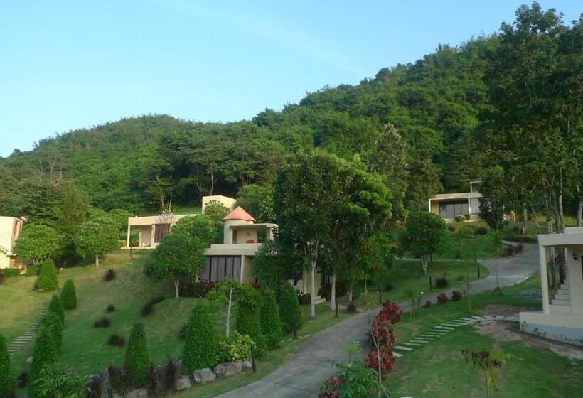 Hotel Hi  Scene Resort