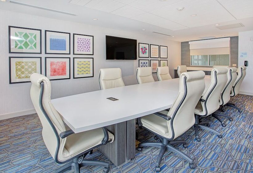 فندق Holiday Inn Express & Suites Covington, An Ihg