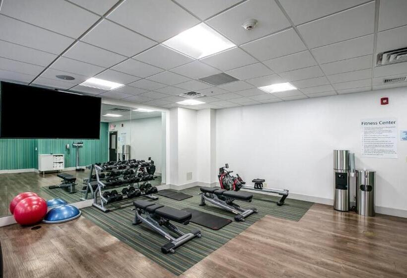 Отель Holiday Inn Express & Suites Jersey City North Hoboken, An Ihg