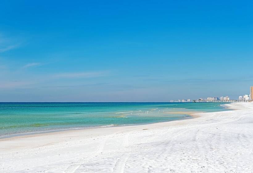 호텔 Holiday Inn Express & Suites Panama City Beach Beachfront, An Ihg