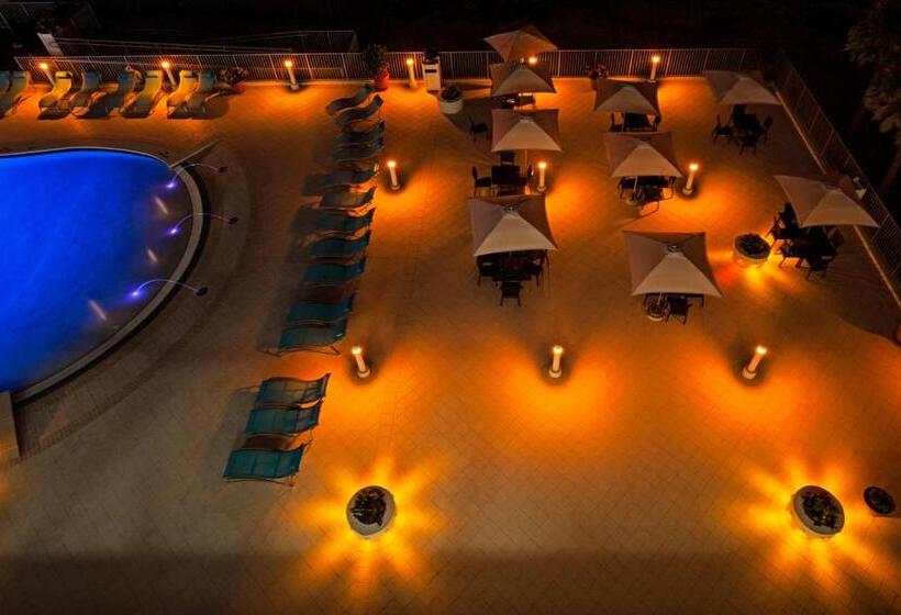 호텔 Holiday Inn Express & Suites Panama City Beach Beachfront, An Ihg