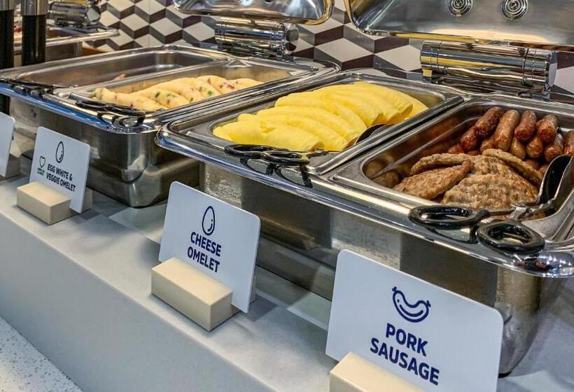 호텔 Holiday Inn Express & Suites Panama City Beach Beachfront, An Ihg