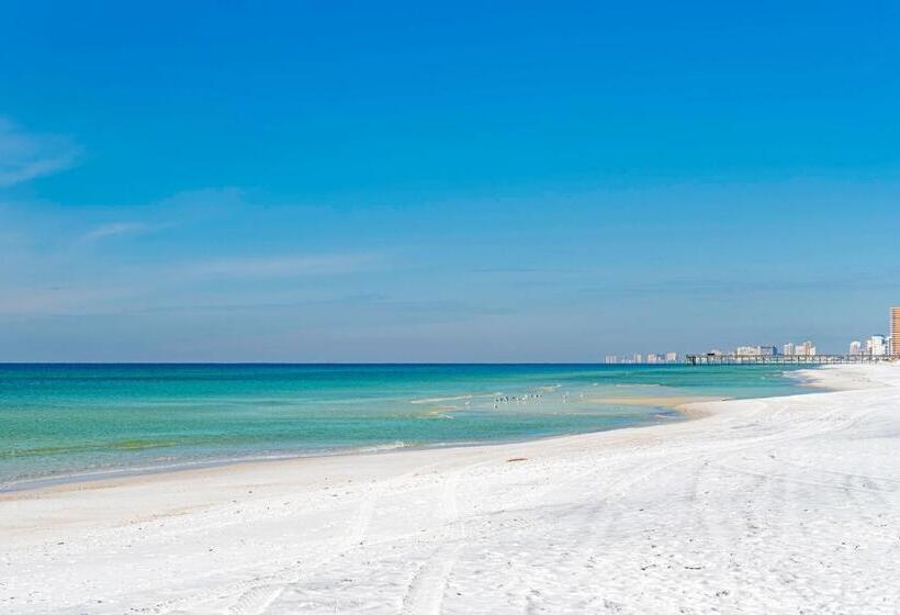 호텔 Holiday Inn Express & Suites Panama City Beach Beachfront, An Ihg