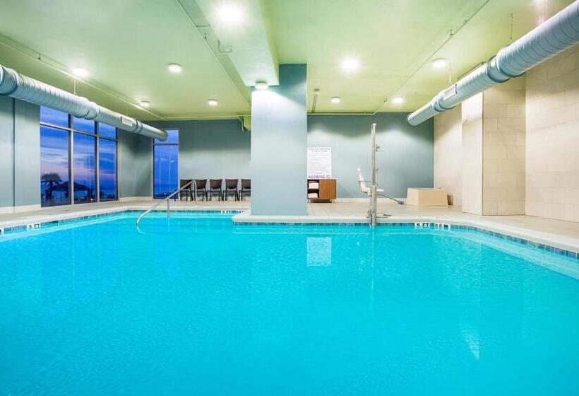 호텔 Holiday Inn Express & Suites Panama City Beach Beachfront, An Ihg