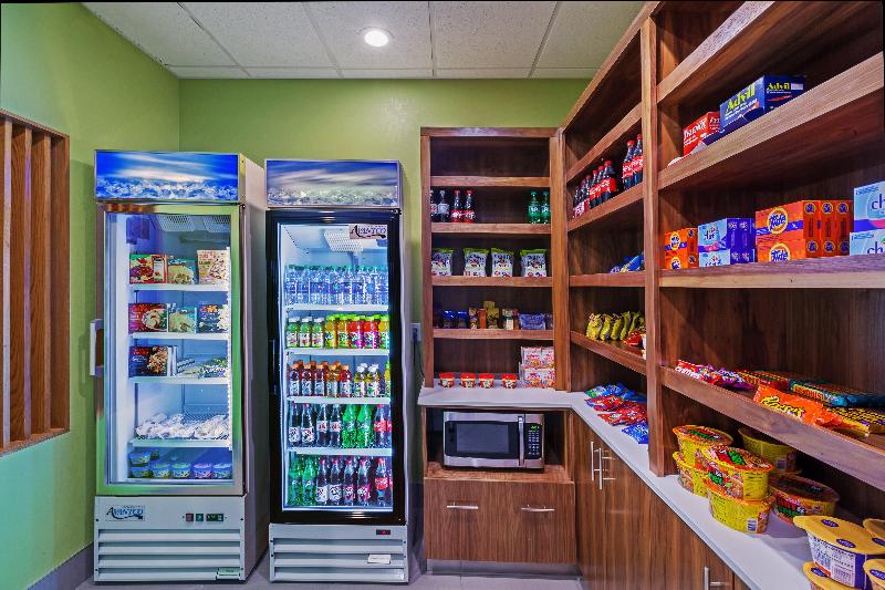 Отель Holiday Inn Express & Suites Perryton By Ihg