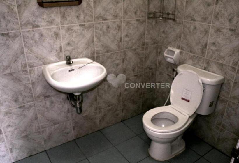 Отель Island Lodge