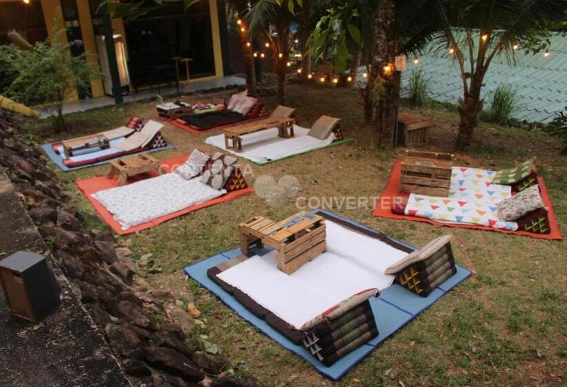 Отель Island Lodge