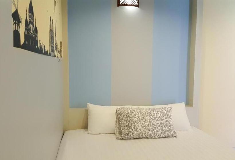 ホテル Juntima Place At Amphawa