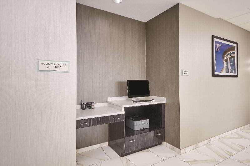 Отель La Quinta By Wyndham Springfield Il