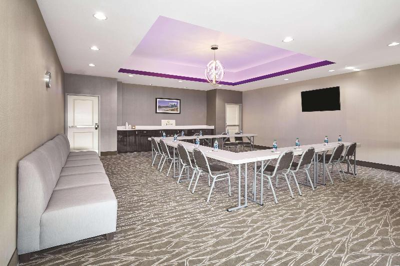 Отель La Quinta By Wyndham Springfield Il