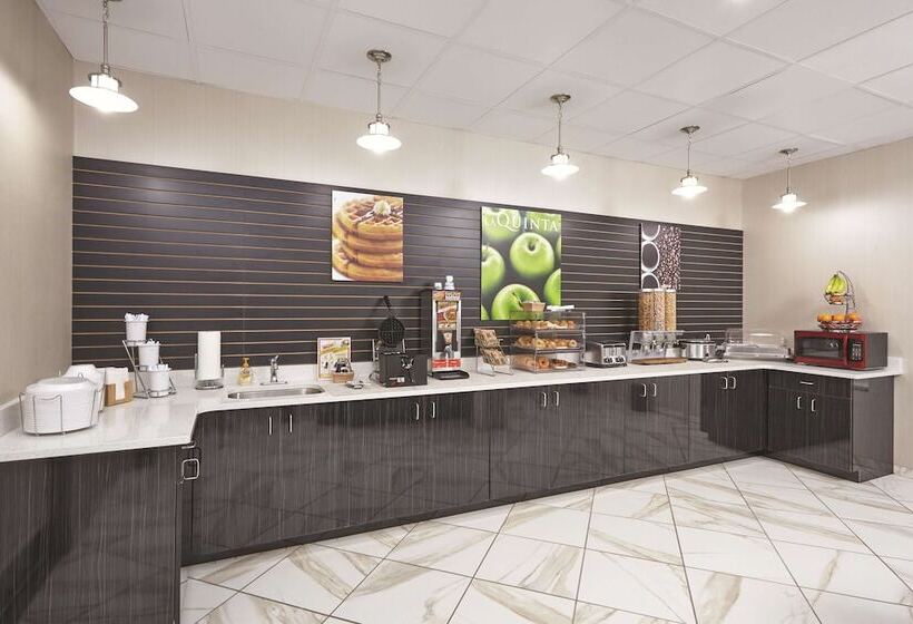 Отель La Quinta By Wyndham Springfield Il