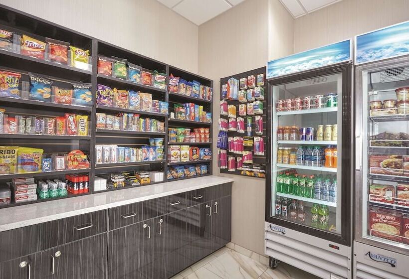 Отель La Quinta By Wyndham Springfield Il