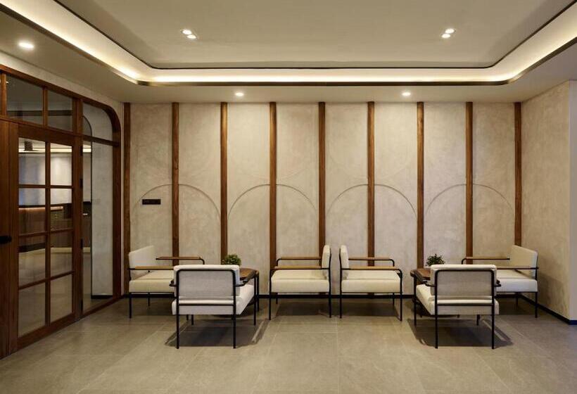 Panmanee Hotel Newly Renovated