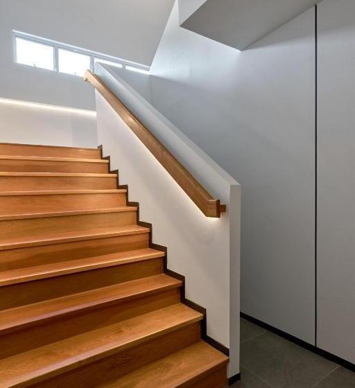 Panmanee Hotel Newly Renovated