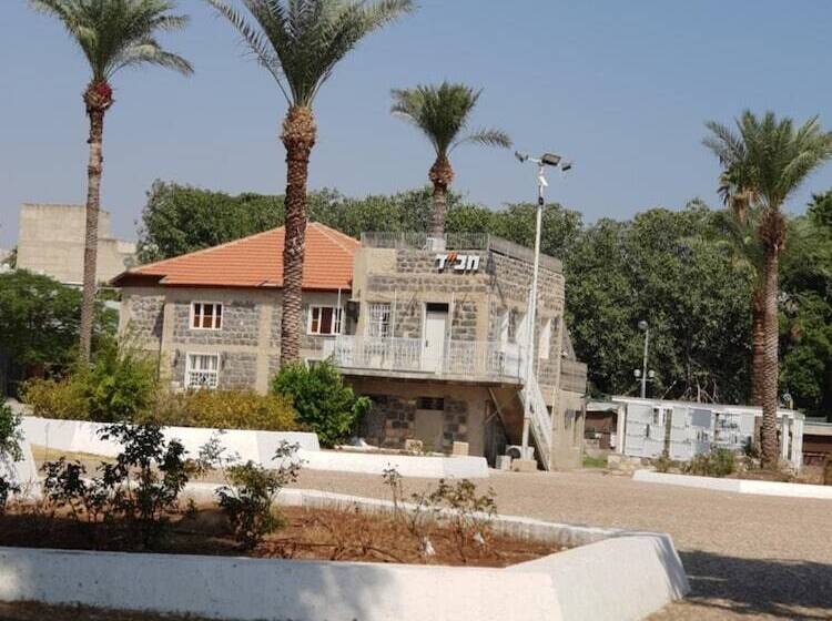 בית מלון כפרי Atara