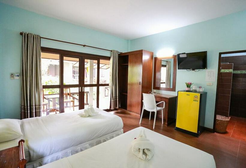 Отель Sang Aroon Bungalow