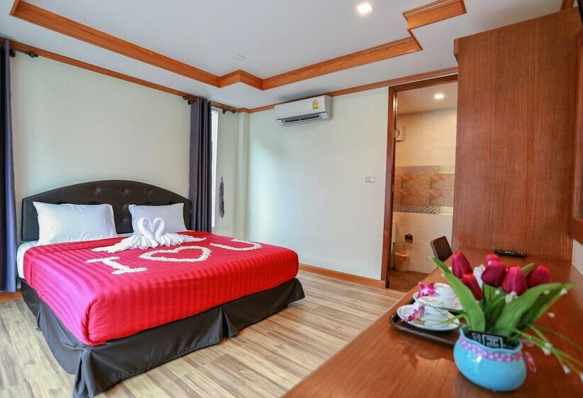 Отель Sang Aroon Bungalow