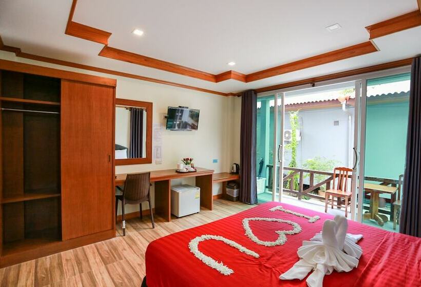 Отель Sang Aroon Bungalow