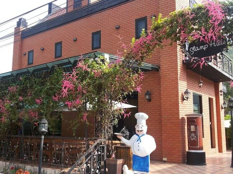 酒店 Stamp Hills Resort & Restaurant
