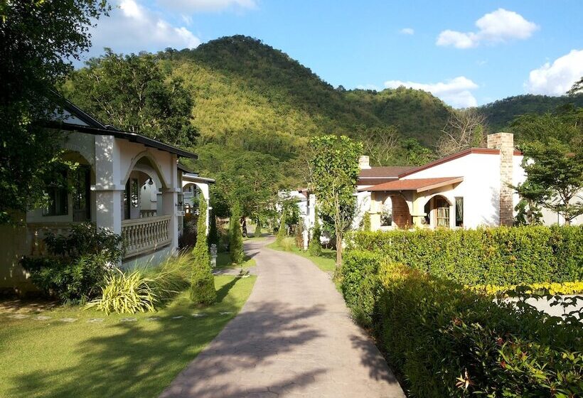 酒店 Stamp Hills Resort & Restaurant