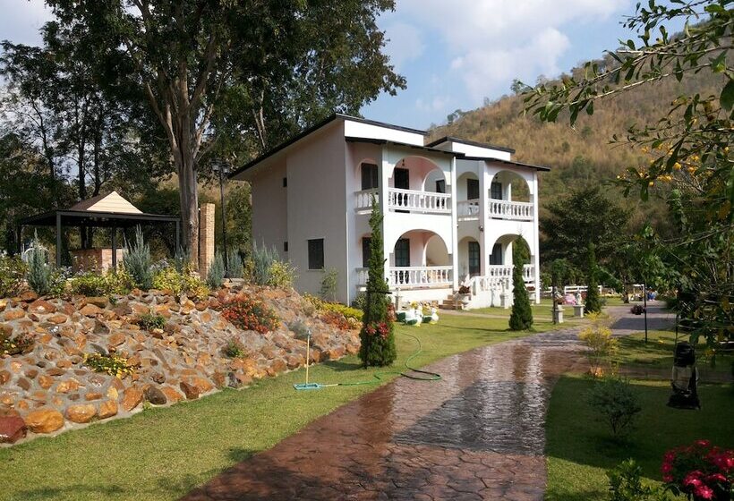 酒店 Stamp Hills Resort & Restaurant