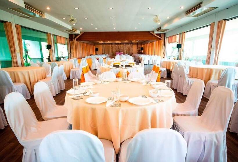 酒店 Tak Andaman Resort &