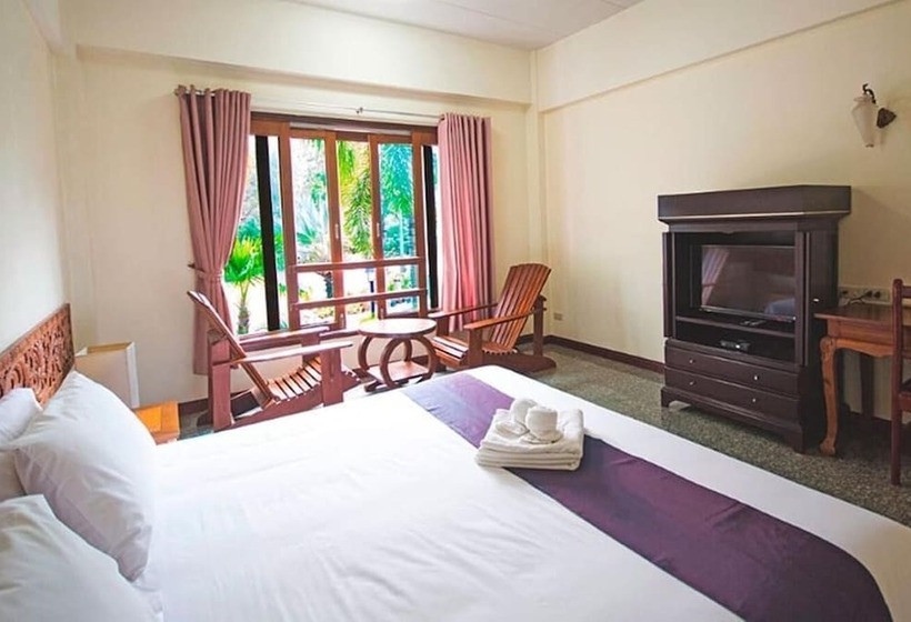 酒店 Tak Andaman Resort &