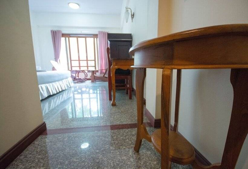 酒店 Tak Andaman Resort &