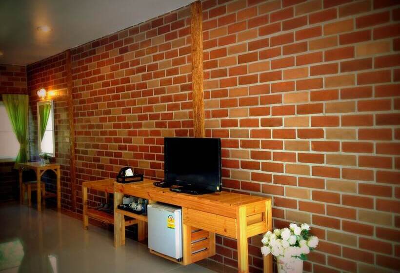 Отель Theerama Cottage