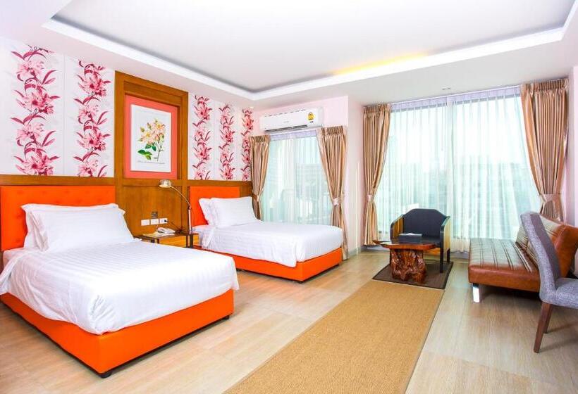 Отель Triple B Boutique Residence