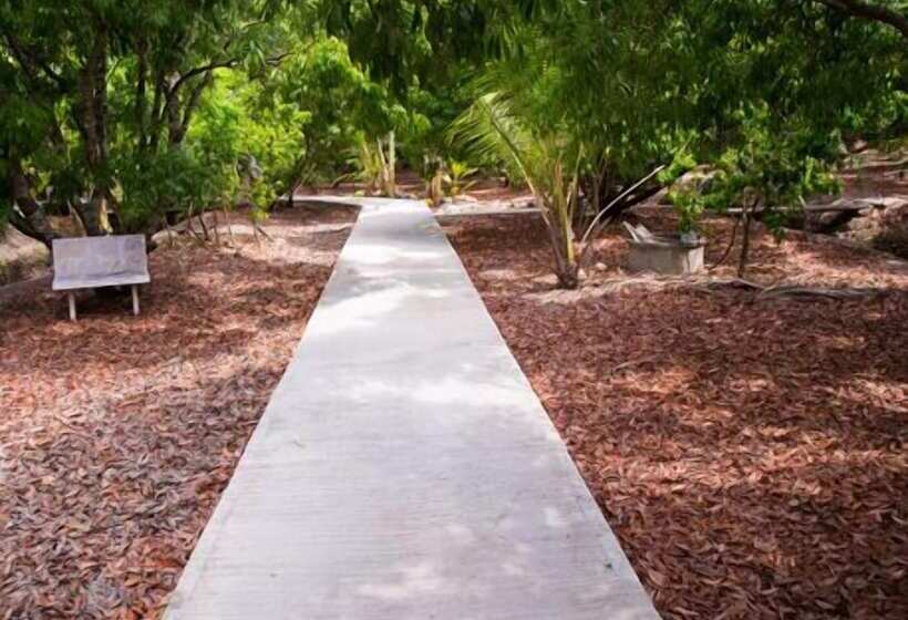 Отель Warakorn Baansuan Amphawa