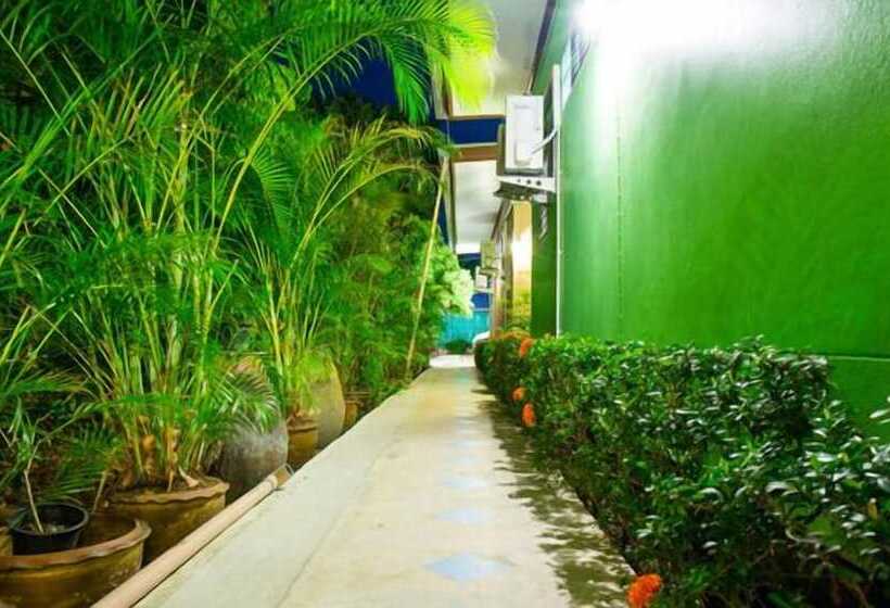 Отель Warakorn Baansuan Amphawa