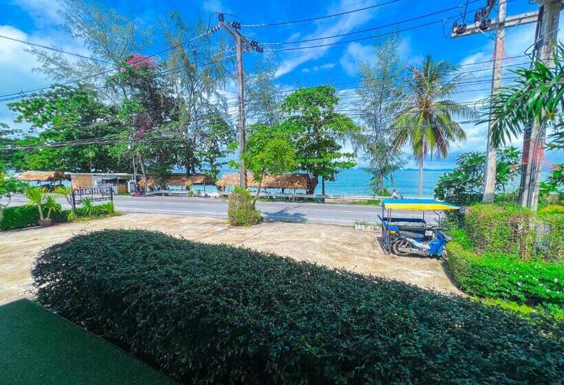 Отель White Sand Halal House Krabi