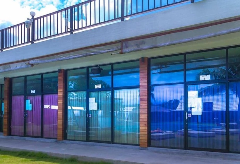 Infinity Beach Club Resort & Hostel Koh Phangan