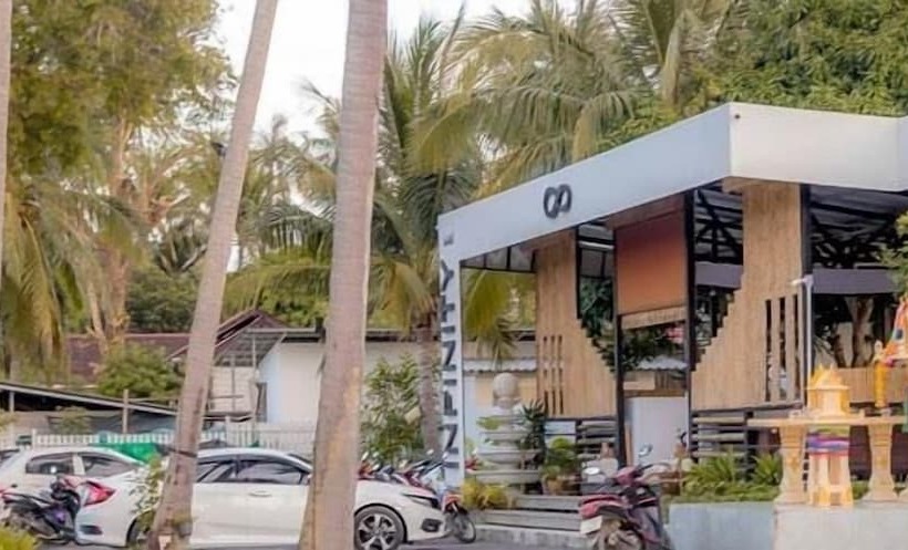 Infinity Beach Club Resort & Hostel Koh Phangan