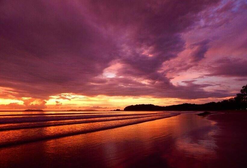 Jj Beach Resort & Jj Seafood