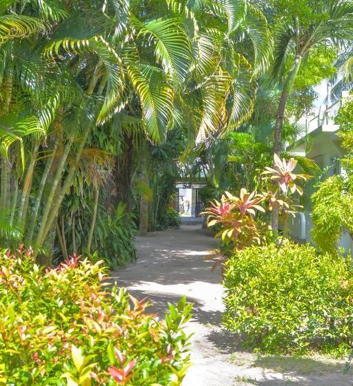 Le Divine Comedie Beach Resort