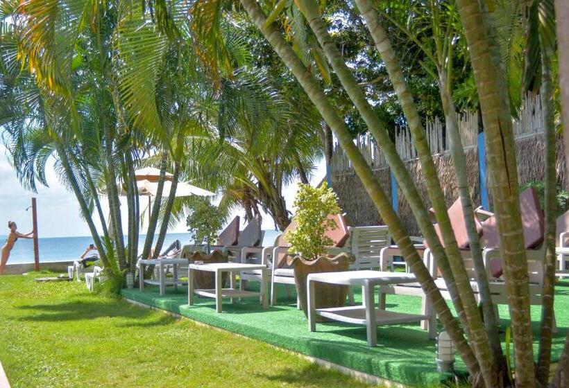 Le Divine Comedie Beach Resort
