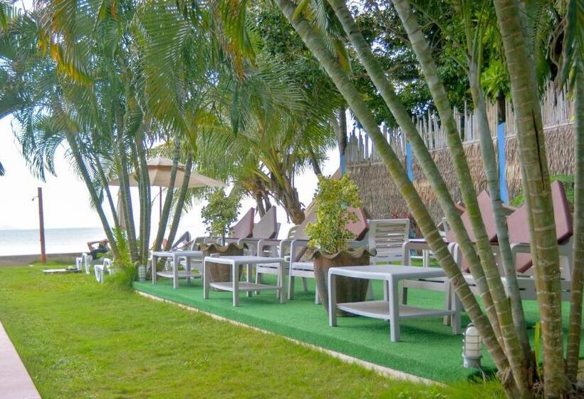Le Divine Comedie Beach Resort