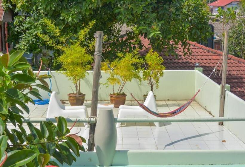 Le Divine Comedie Beach Resort