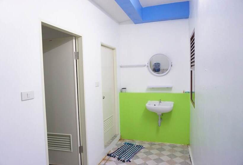 Madinah Hostel Ranong