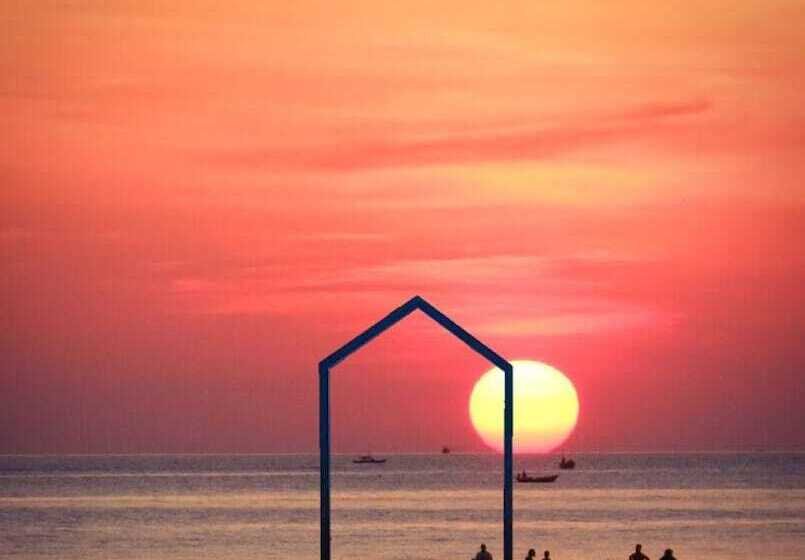 New Travel Beach Hotel & Resort