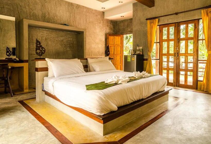 Palms Hill Resort