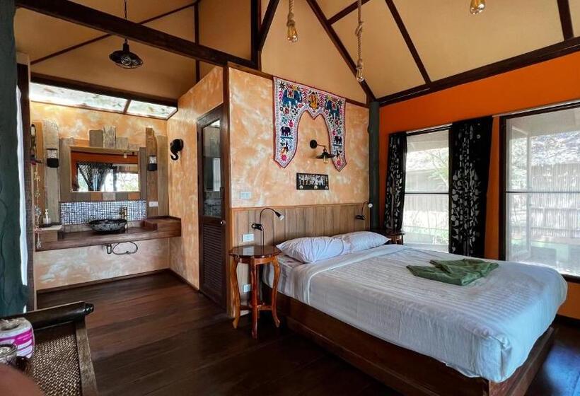 Pp Land Beach Eco Resort