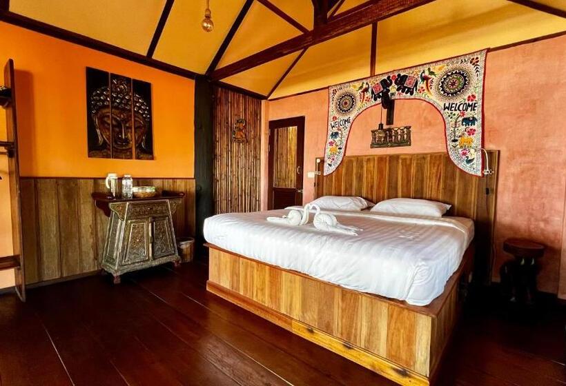 Pp Land Beach Eco Resort